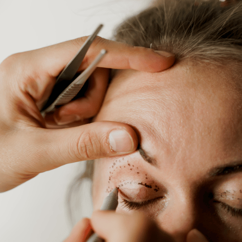 Chirurgie des paupières supérieures et inférieures : guide complet